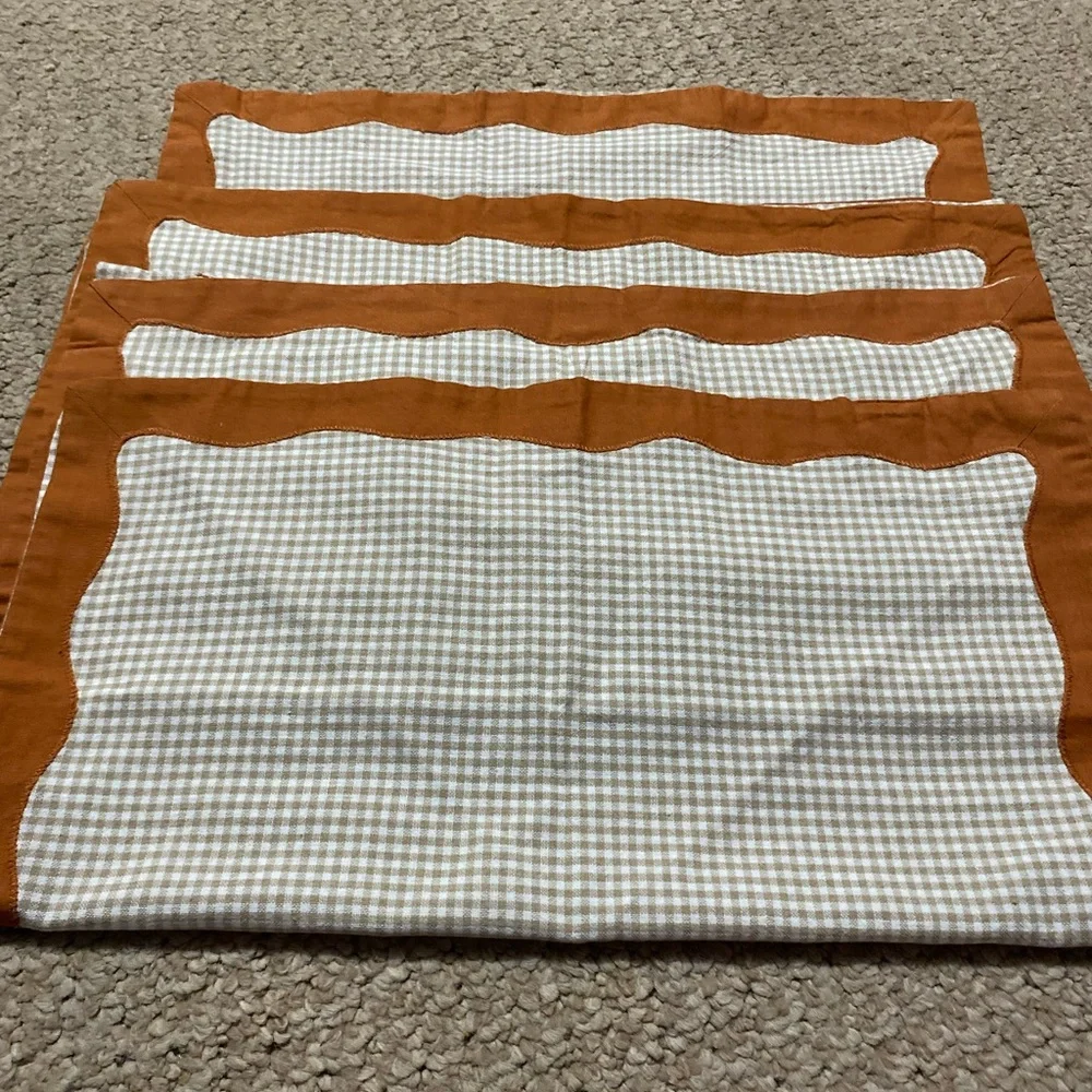 Anthropology cloth 18x18 size napkins burnt orange border , checkered inside NWT
